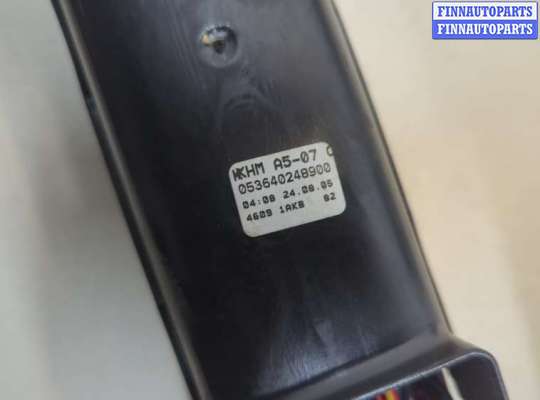 купить Блок предохранителей на Volkswagen Golf Plus