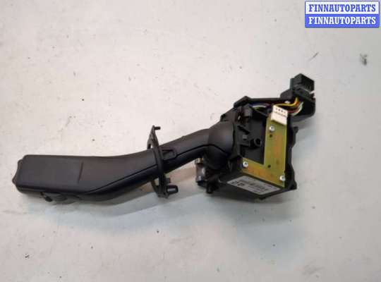 купить Переключатель поворотов на Volkswagen Golf 5 2003-2009