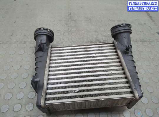 купить Радиатор интеркулера на Volkswagen Passat 5 2000-2005