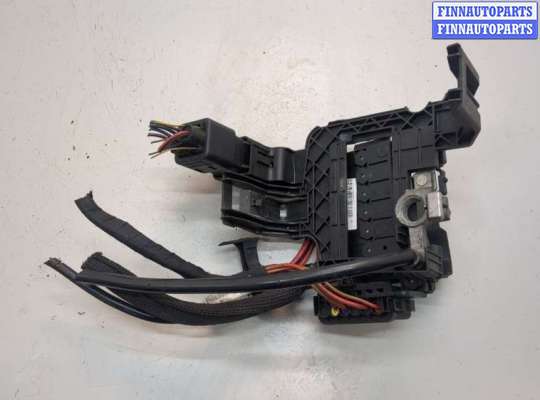 Блок предохранителей SK506480 на Skoda Rapid 2012-2020