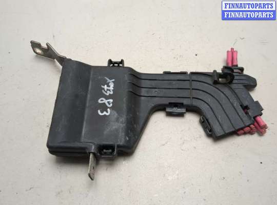 Купить Блок предохранителей на Renault Megane 3 2009-2016 Блок предохранителей RN1552305 на Renault Megane 3 2009-2016