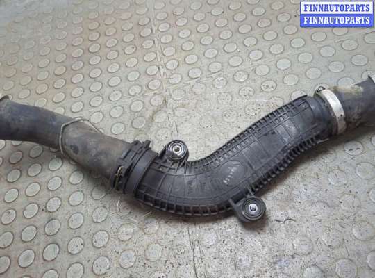 Патрубок интеркулера SK522173 на Skoda SuperB 2008-2015
