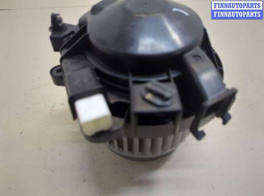 Мотор отопителя на Acura MDX (YD3)