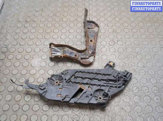 Кронштейн фары SK509520 на Skoda Octavia (A5) 2004-2013