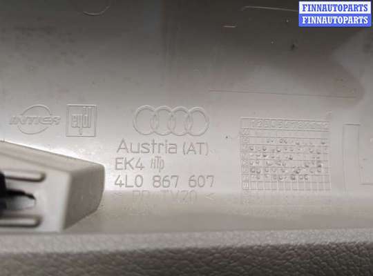 купить Пластик (обшивка) внутреннего пространства багажника на Audi Q7 2005-2015