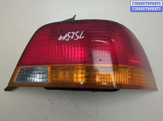 Фонарь задний на Honda Legend III KA9