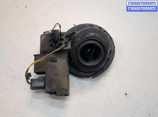 купить Лючок бензобака на Ford C-Max 2002-2010