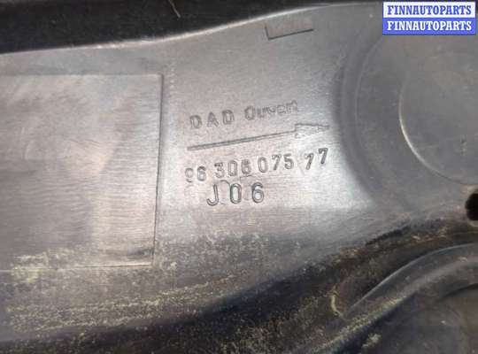 купить Жабо под дворники (дождевик) на Peugeot 206 1998-2012