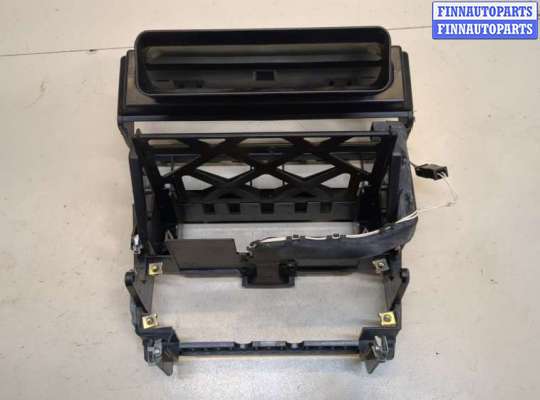 купить Кронштейн магнитолы на Audi A8 (D2) 1994-2002