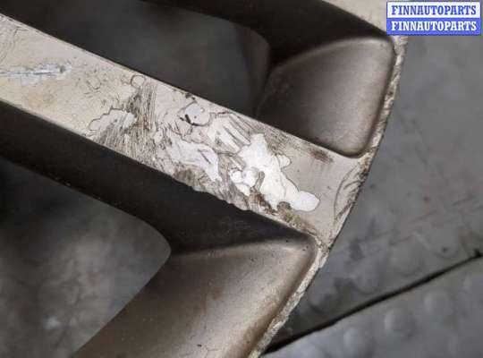 купить Колпачок литого диска на Audi Q7 2005-2015