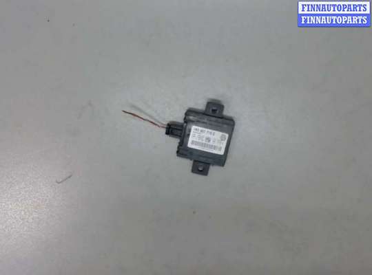 Блок управления сигнализацией VG2308437 на Volkswagen Jetta 5 2004-2010
