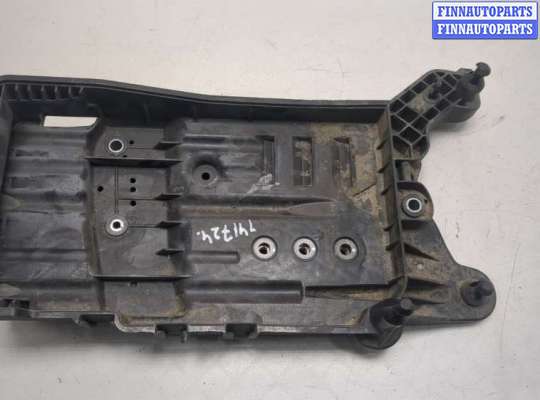 купить Кронштейн аккумуляторной батареи на Skoda Kodiaq 2016-2025