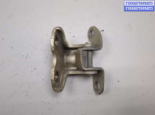 Петля двери на Toyota Camry XV40
