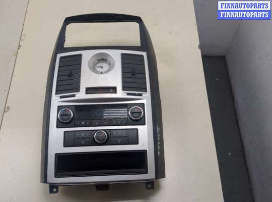 Дефлектор обдува салона DGF3953 на Chrysler Voyager 2007-2010