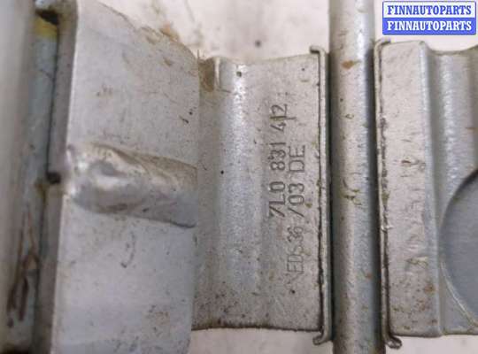 купить Петля двери на Volkswagen Touareg 2002-2007