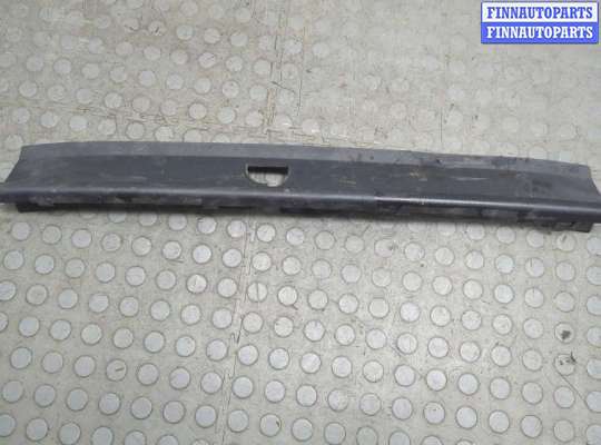 купить Накладка замка капота на Chevrolet Equinox 2017-2024