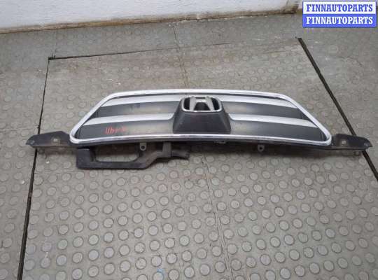 купить Решетка радиатора на Honda CR-V 2001-2006