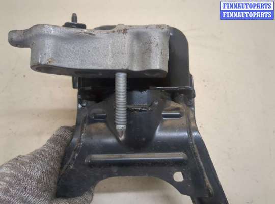 купить Подушка крепления двигателя на Toyota C-HR 2016-2023