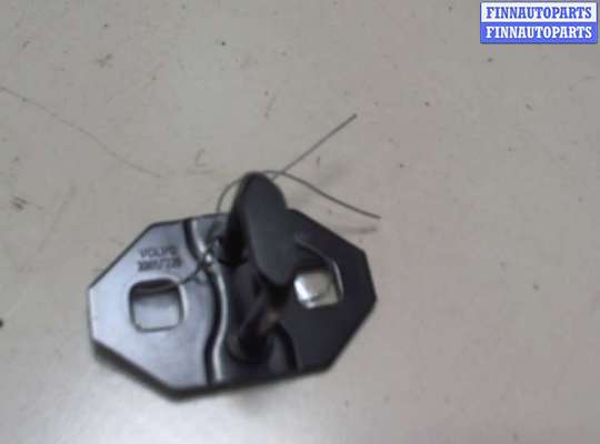купить Петля замка багажника на Volvo C30 2006-2010