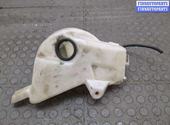 купить Бачок омывателя на Toyota Sequoia 2000-2008