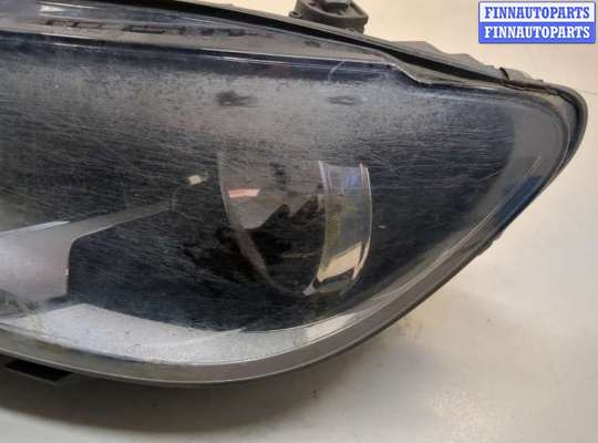 Фара передняя на Volkswagen Touran I (1T)