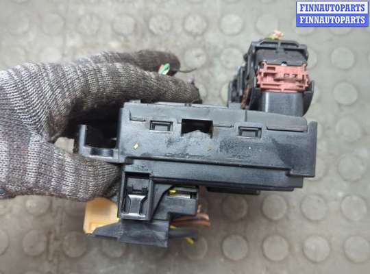 купить Блок управления BSM (Блок предохранителей) на Renault Megane 2 2002-2009