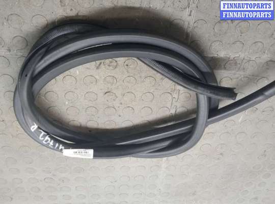 купить Уплотнитель на Lexus RX 2009-2015