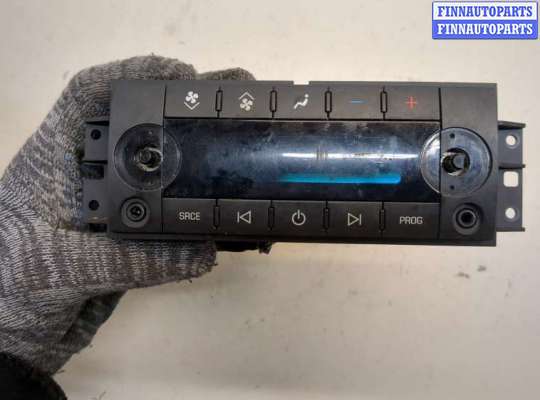 Блок управления печкой на Cadillac Escalade III (GMT 900)