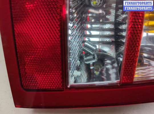 купить Фонарь (задний) на Chrysler 300C 2004-2011