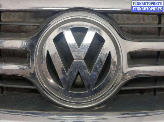 купить Решетка радиатора на Volkswagen Tiguan 2007-2011