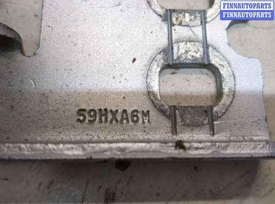 купить Петля двери на Dodge Durango 2003-2006