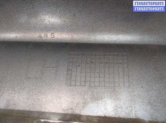 купить Молдинг двери на Audi Q7 2005-2015