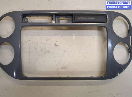 купить Рамка под магнитолу на Volkswagen Tiguan 2011-2016