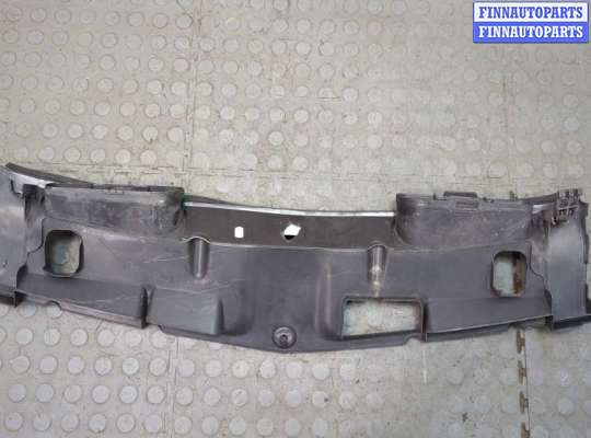 купить Накладка замка капота на Mercedes C W204 2006-2015