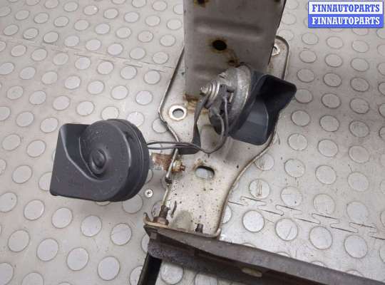 купить Усилитель бампера на Ford Fiesta 2001-2007