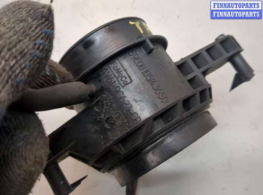 купить Измеритель потока воздуха (расходомер) на Ford Focus 3 2011-2015