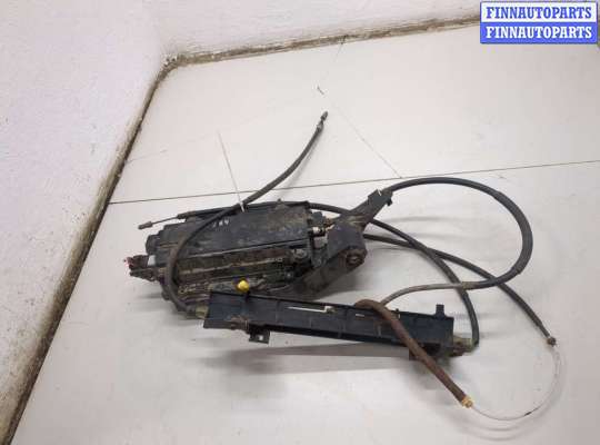 Электропривод ручного тормоза (моторчик ручника) RN1552718 на Renault Scenic 2003-2009