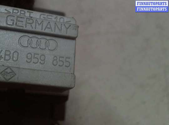 купить Кнопка стеклоподъемника (блок кнопок) на Audi A6 (C5) Allroad 2000-2005