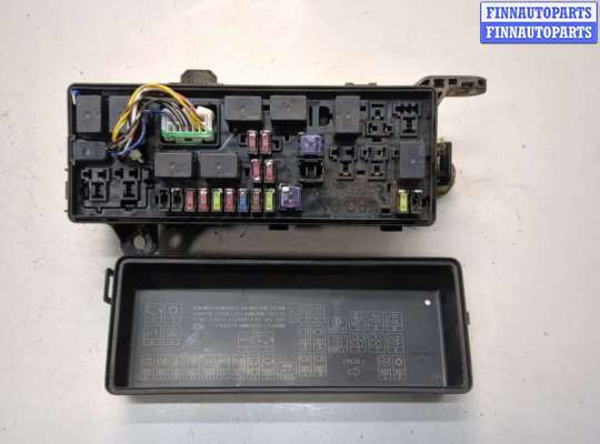 Блок предохранителей MT574209 на Mitsubishi L200 2006-2015