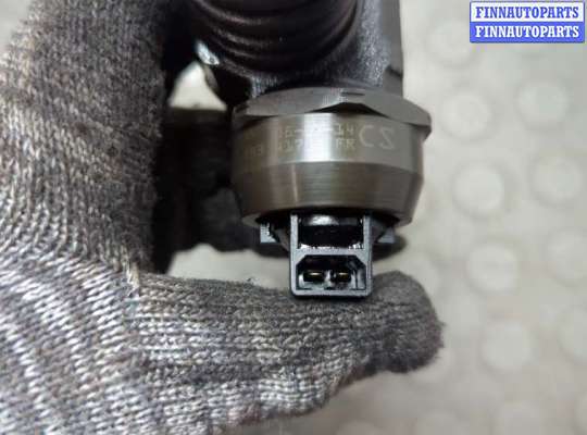купить Форсунка топливная на Volkswagen Golf 5 2003-2009