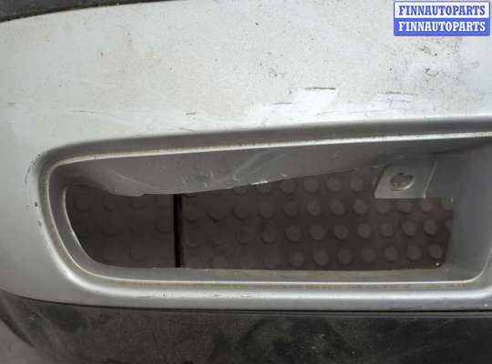 Бампер передний на Volkswagen Golf IV (1J)