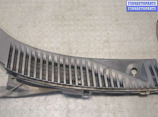 Жабо под дворники (дождевик) LN17778 на Lincoln Navigator 2006-2014