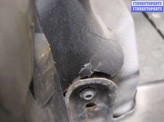 купить Рамка передняя (телевизор) на Volkswagen Golf 5 2003-2009