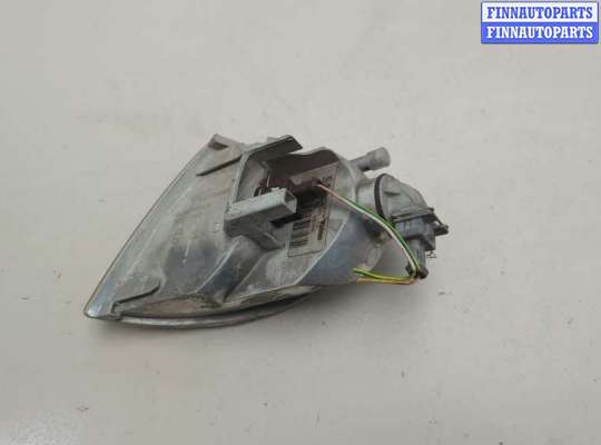 Поворотник передний на Citroen Berlingo I (MF)