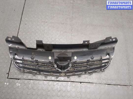 купить Решетка радиатора на Opel Zafira B 2005-2014