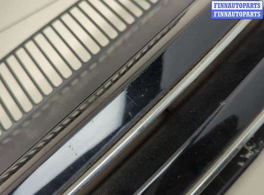 купить Решетка радиатора на Volkswagen Golf 6 2009-2012