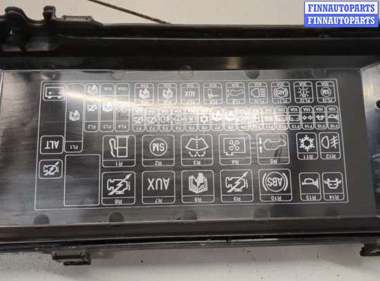 купить Блок предохранителей на Land Rover Discovery 2 1998-2004