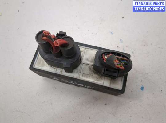 купить Блок управления вентиляторами на Volkswagen Golf 4 1997-2006