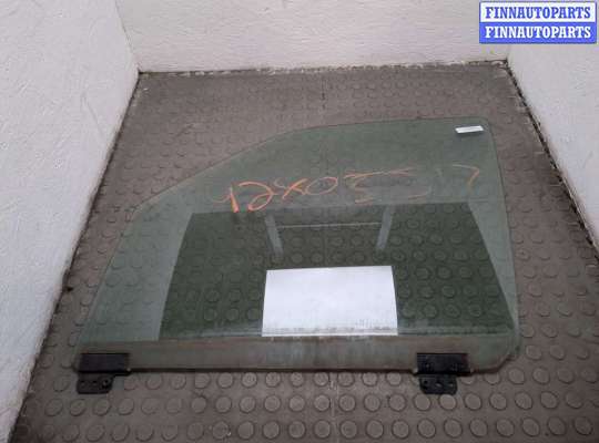 купить Стекло боковой двери на Lincoln Navigator 2002-2006