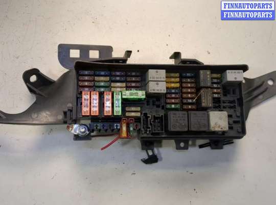 Блок предохранителей MB1576716 на Mercedes GL X164 2006-2012